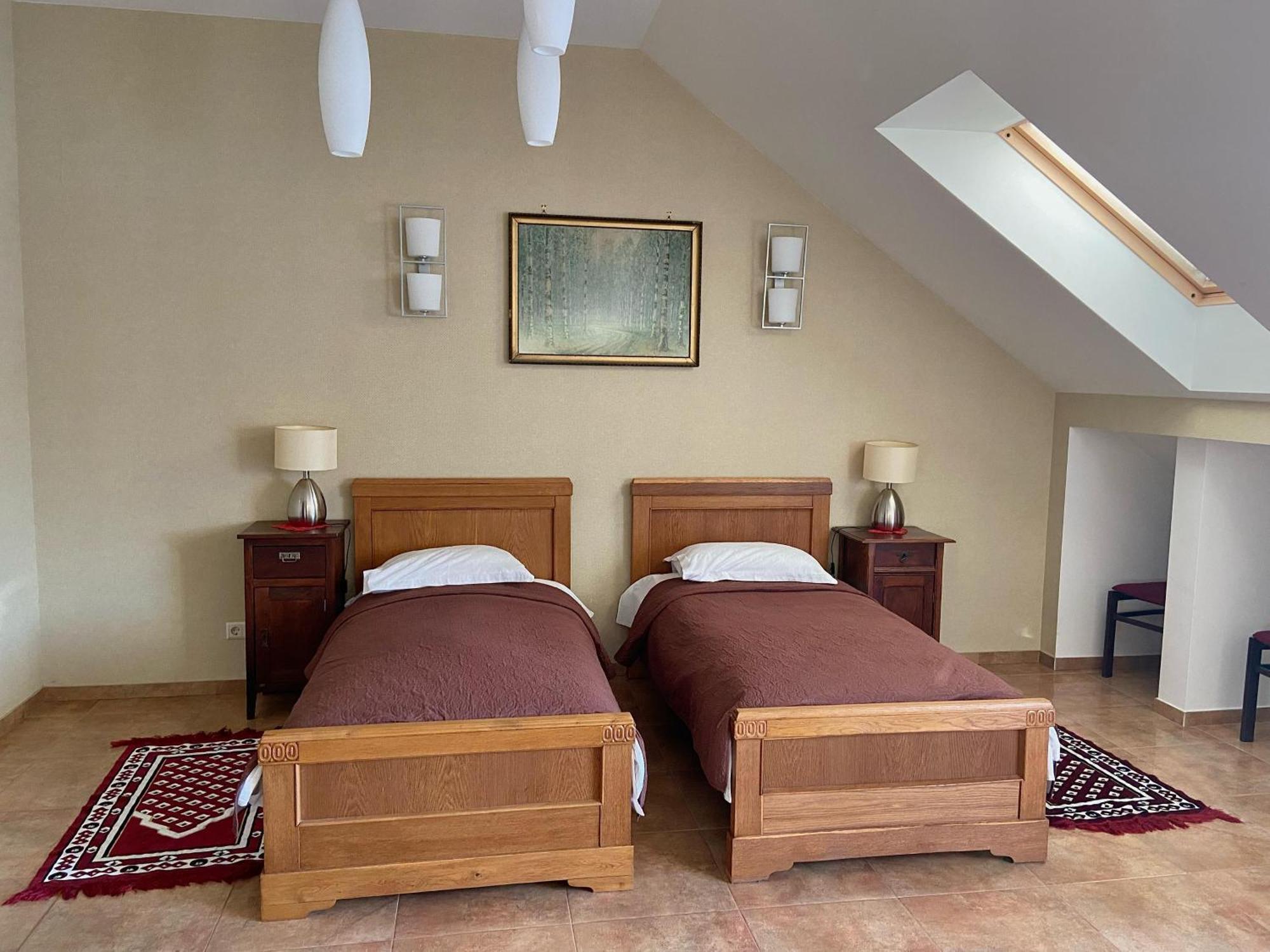 Classic Car Museum Apartment Рига Экстерьер фото